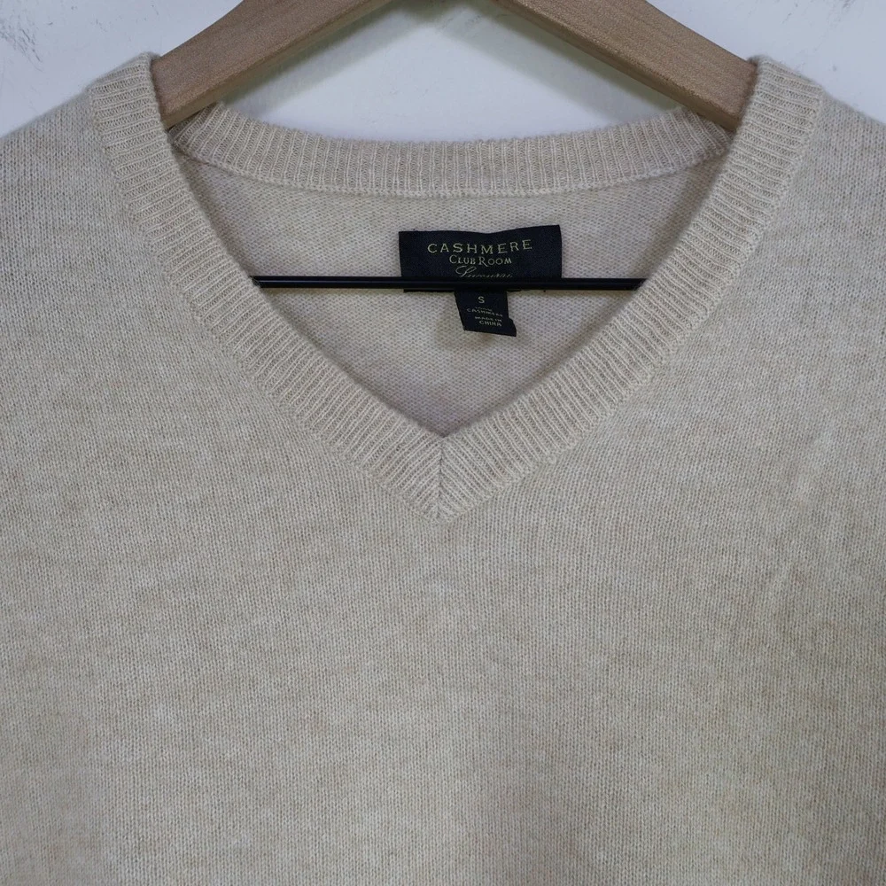 Club Room Luxury V-Neck Cashmere Sweater Small Oatmeal Soft‎ Minimalist Neutral